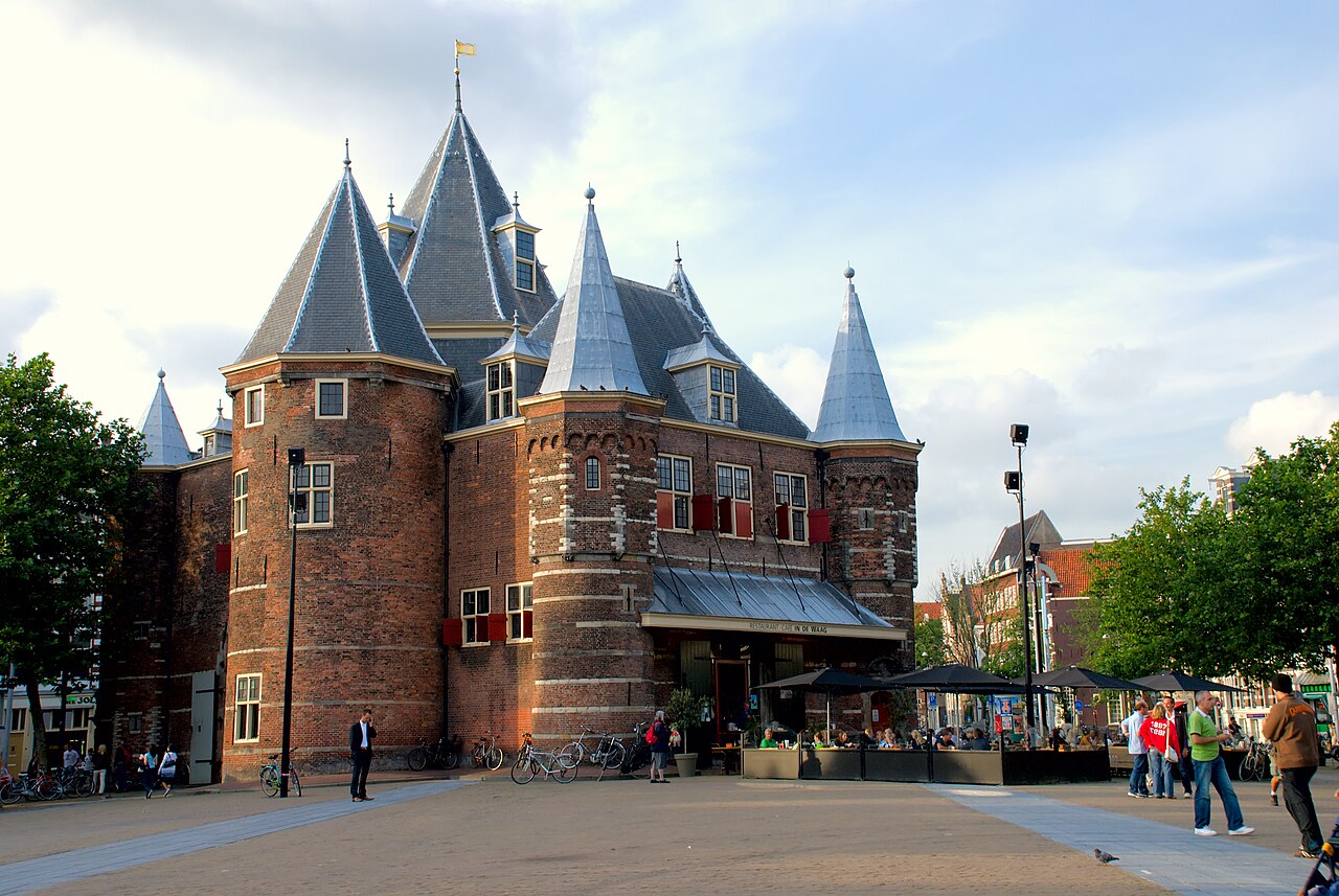 La Waag sur la place du Nieuwmarkt