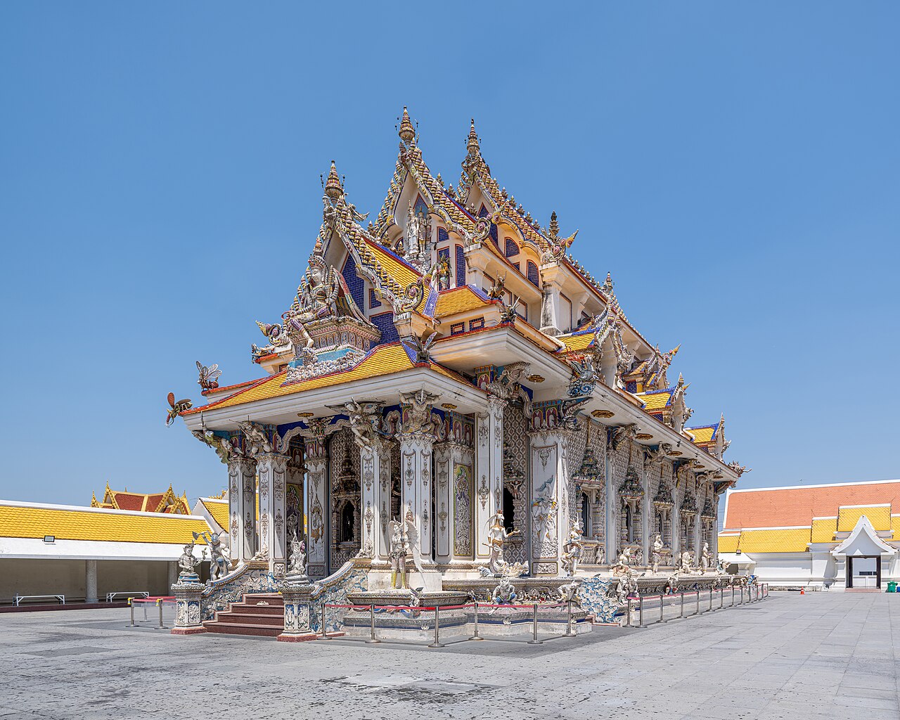 Wat Pariwat (temple David Beckham) à Bangkok : statue, horaires et accès par le BRT